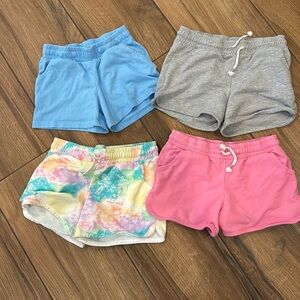 Bundle of 4 girls shorts Size 10-12